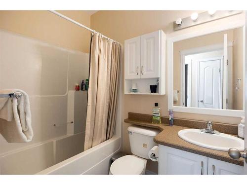 185 Pliska Crescent, Fort Mcmurray, AB - Indoor Photo Showing Bathroom