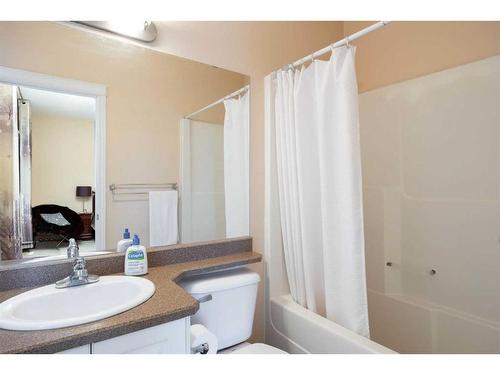 185 Pliska Crescent, Fort Mcmurray, AB - Indoor Photo Showing Bathroom