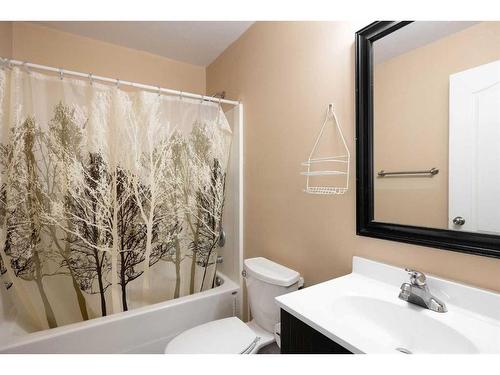 185 Pliska Crescent, Fort Mcmurray, AB - Indoor Photo Showing Bathroom