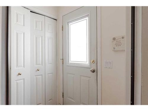 361 Bird Crescent, Fort Mcmurray, AB - Indoor Photo Showing Other Room