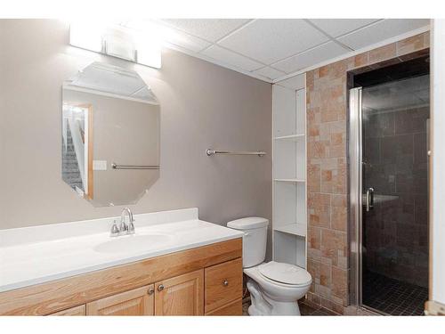 361 Bird Crescent, Fort Mcmurray, AB - Indoor Photo Showing Bathroom