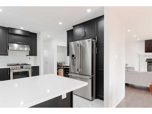 159 Berens Place, Fort Mcmurray, AB - Indoor Photo Showing Kitchen With Stainless Steel Kitchen With Upgraded Kitchen