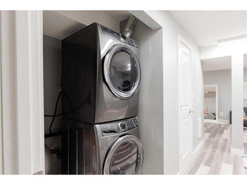159 Berens Place, Fort Mcmurray, AB - Indoor Photo Showing Laundry Room
