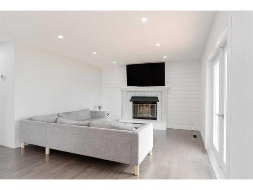 159 Berens Place, Fort Mcmurray, AB - Indoor Photo Showing Living Room With Fireplace