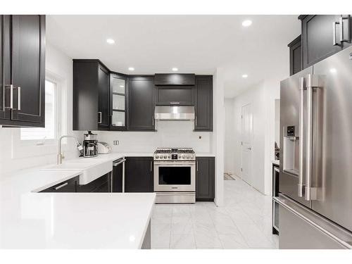 159 Berens Place, Fort Mcmurray, AB - Indoor Photo Showing Kitchen With Stainless Steel Kitchen With Upgraded Kitchen
