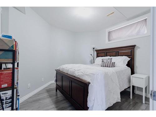 191 Woodpecker Way, Fort Mcmurray, AB - Indoor Photo Showing Bedroom