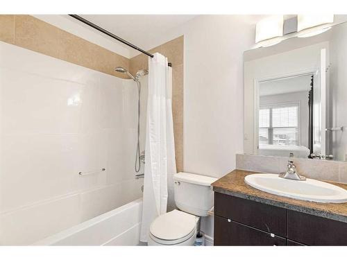 54-180 Riverstone Ridge, Fort Mcmurray, AB - Indoor Photo Showing Bathroom