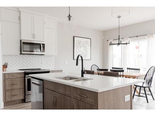 120 Walnut Place, Fort Mcmurray, AB - Indoor Photo Showing Kitchen With Double Sink With Upgraded Kitchen