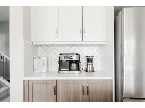 120 Walnut Place, Fort Mcmurray, AB - Indoor Photo Showing Kitchen