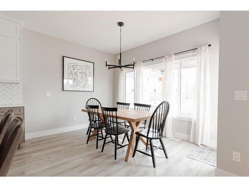 120 Walnut Place, Fort Mcmurray, AB - Indoor Photo Showing Dining Room