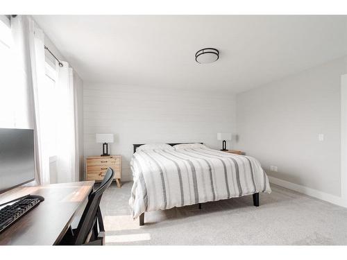 120 Walnut Place, Fort Mcmurray, AB - Indoor Photo Showing Bedroom