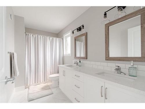 120 Walnut Place, Fort Mcmurray, AB - Indoor Photo Showing Bathroom