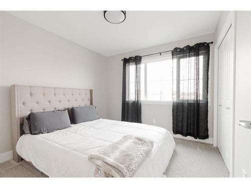 120 Walnut Place, Fort Mcmurray, AB - Indoor Photo Showing Bedroom