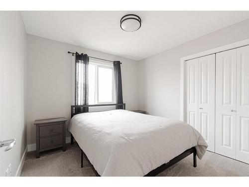 120 Walnut Place, Fort Mcmurray, AB - Indoor Photo Showing Bedroom