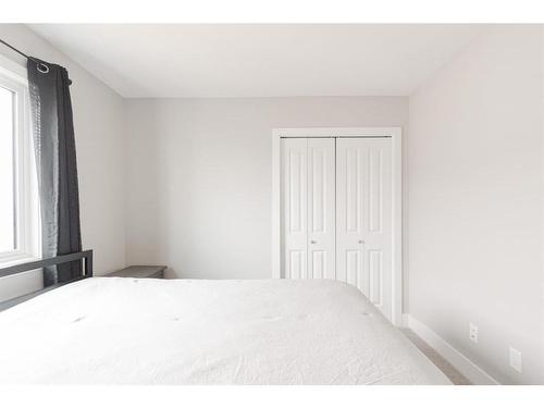 120 Walnut Place, Fort Mcmurray, AB - Indoor Photo Showing Bedroom