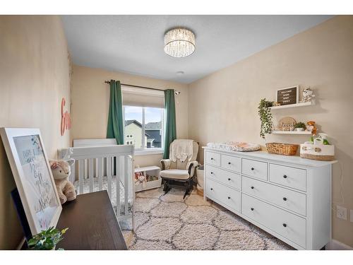 118 Aspenhill Drive, Fort Mcmurray, AB - Indoor Photo Showing Bedroom