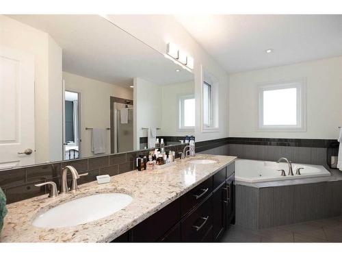 288 Falcon Drive, Fort Mcmurray, AB - Indoor Photo Showing Bathroom