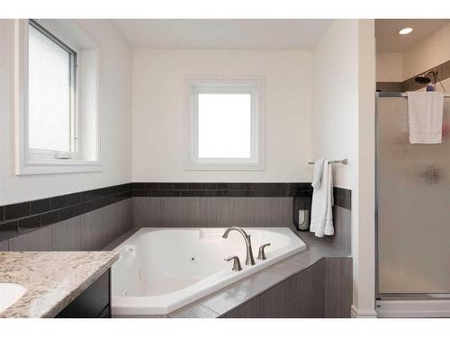 288 Falcon Drive, Fort Mcmurray, AB - Indoor Photo Showing Bathroom