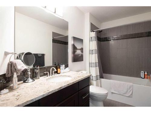 288 Falcon Drive, Fort Mcmurray, AB - Indoor Photo Showing Bathroom