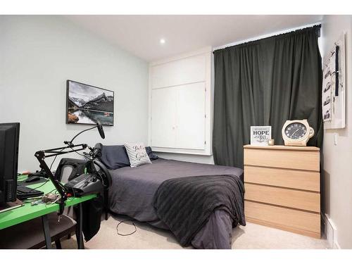 288 Falcon Drive, Fort Mcmurray, AB - Indoor Photo Showing Bedroom