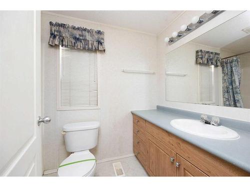 260 Harpe Way, Fort Mcmurray, AB - Indoor Photo Showing Bathroom