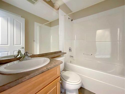 146 Plamondon Way, Fort Mcmurray, AB - Indoor Photo Showing Bathroom
