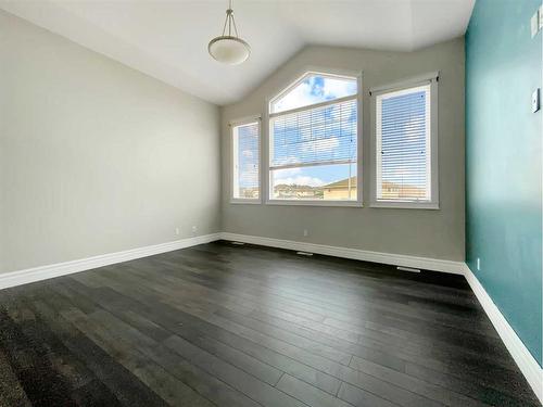 146 Plamondon Way, Fort Mcmurray, AB - Indoor Photo Showing Other Room