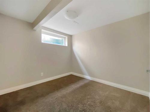 146 Plamondon Way, Fort Mcmurray, AB - Indoor Photo Showing Other Room