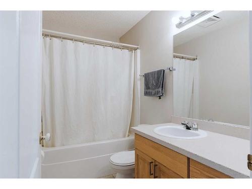 122 Archibald Bay, Fort Mcmurray, AB - Indoor Photo Showing Bathroom