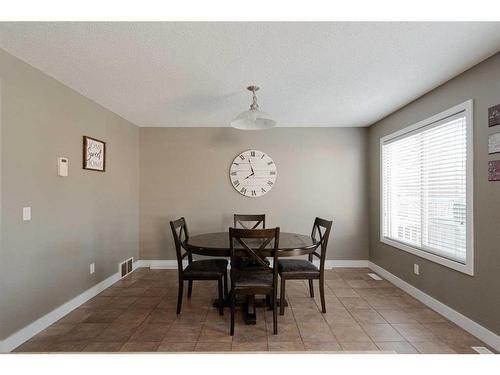 148 Walnut Crescent, Fort Mcmurray, AB - Indoor Photo Showing Dining Room