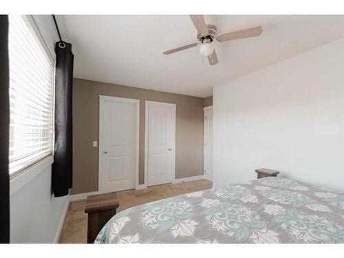 148 Walnut Crescent, Fort Mcmurray, AB - Indoor Photo Showing Bedroom