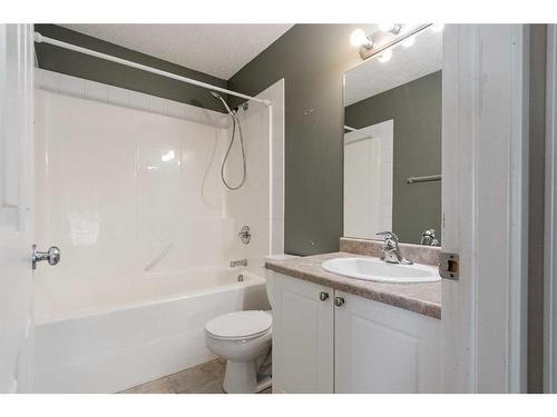 124 Kodiak Crescent, Fort Mcmurray, AB - Indoor Photo Showing Bathroom