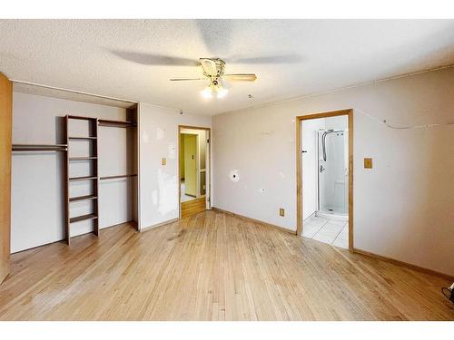 185 Ermine Crescent, Fort Mcmurray, AB - Indoor Photo Showing Other Room