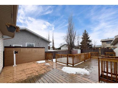 185 Ermine Crescent, Fort Mcmurray, AB - Outdoor With Deck Patio Veranda With Exterior