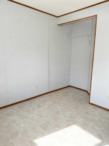 124 Card Crescent, Fort Mcmurray, AB - Indoor Photo Showing Other Room