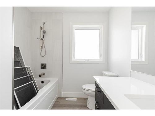 145 Athabasca Crescent, Fort Mcmurray, AB - Indoor Photo Showing Bathroom