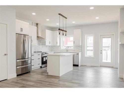 145 Athabasca Crescent, Fort Mcmurray, AB - Indoor Photo Showing Kitchen With Stainless Steel Kitchen With Upgraded Kitchen