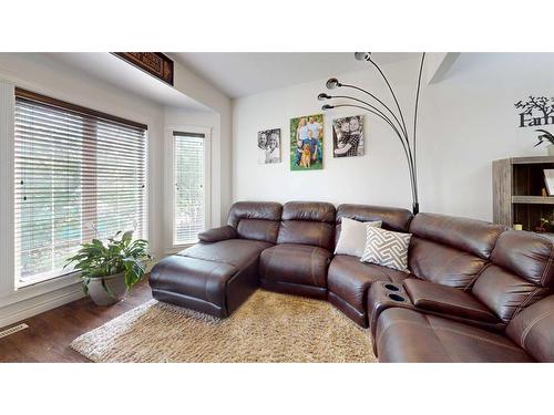 152 Fireweed Crescent, Fort Mcmurray, AB - Indoor Photo Showing Living Room