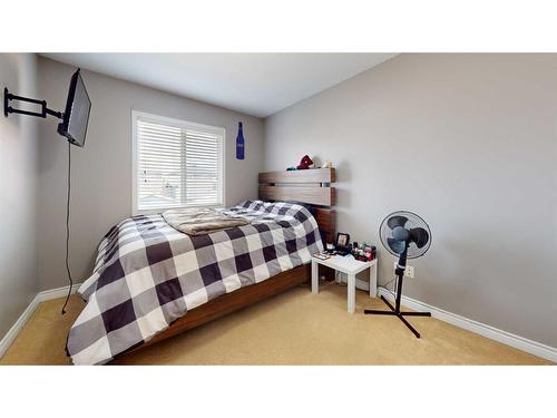 152 Fireweed Crescent, Fort Mcmurray, AB - Indoor Photo Showing Bedroom