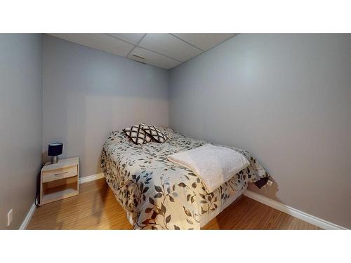 152 Fireweed Crescent, Fort Mcmurray, AB - Indoor Photo Showing Bedroom