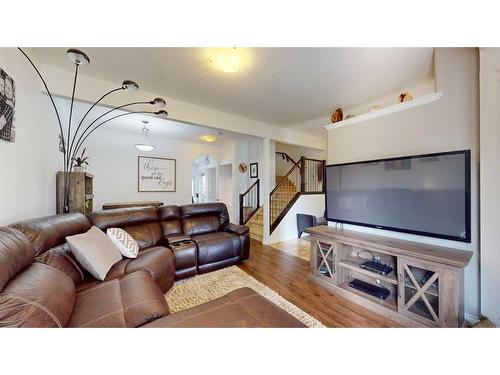 152 Fireweed Crescent, Fort Mcmurray, AB - Indoor Photo Showing Living Room