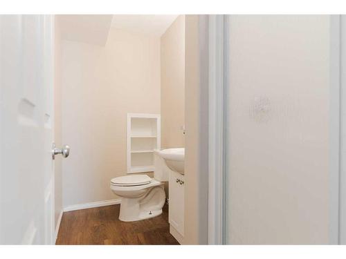 307-104 Loutit Road, Fort Mcmurray, AB - Indoor Photo Showing Bathroom