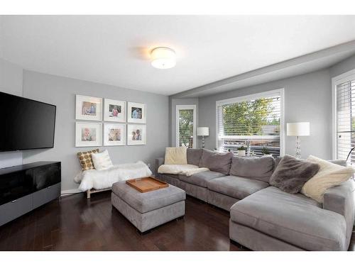 103 J W Mann Drive, Fort Mcmurray, AB - Indoor Photo Showing Living Room