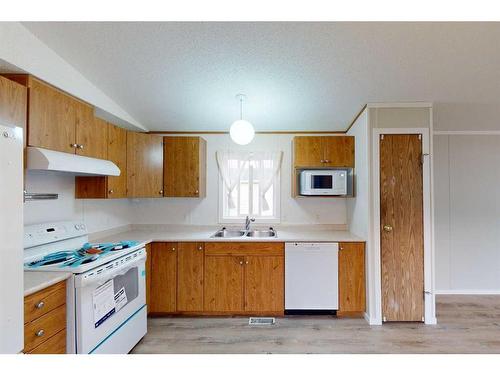 160 Gregoire Crescent, Fort Mcmurray, AB - Indoor Photo Showing Kitchen With Double Sink