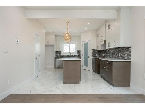 200 Siltstone Place, Fort Mcmurray, AB - Indoor Photo Showing Kitchen