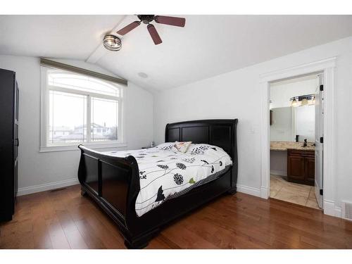 100 Trillium Bay, Fort Mcmurray, AB - Indoor Photo Showing Bedroom