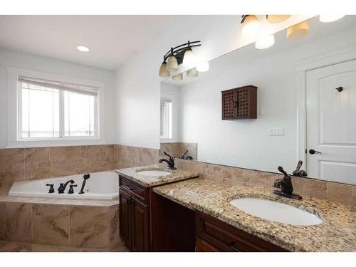 100 Trillium Bay, Fort Mcmurray, AB - Indoor Photo Showing Bathroom