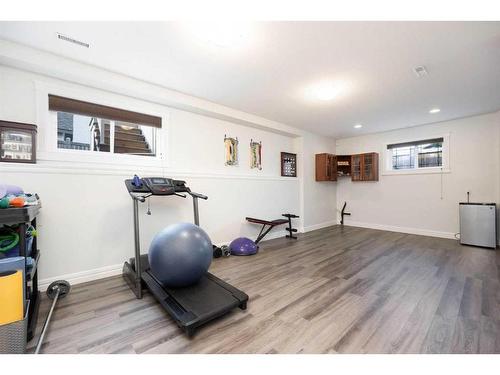 100 Trillium Bay, Fort Mcmurray, AB - Indoor Photo Showing Gym Room
