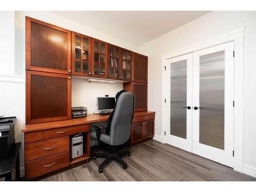 100 Trillium Bay, Fort Mcmurray, AB - Indoor Photo Showing Office