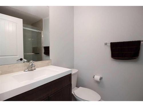 100 Trillium Bay, Fort Mcmurray, AB - Indoor Photo Showing Bathroom